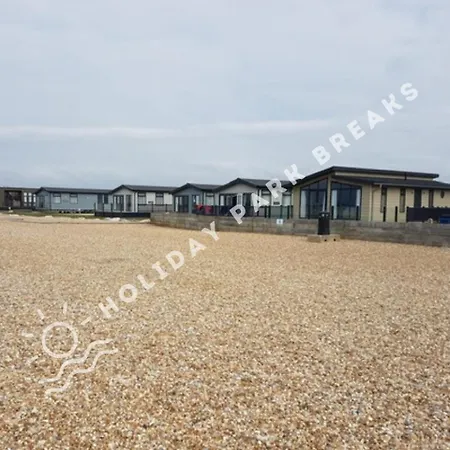 Luxury 2 Bedroom At Seal Bay Resort Selsey Exterior photo