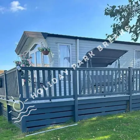 Luxury 2 Bedroom At Seal Bay Resort Selsey Exterior photo